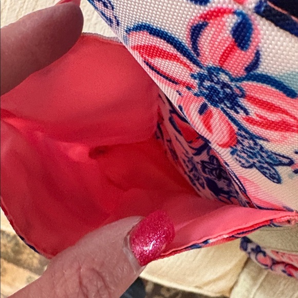 Lilly Pulitzer Pink and Gold Floral Tote - Picture 4 of 12